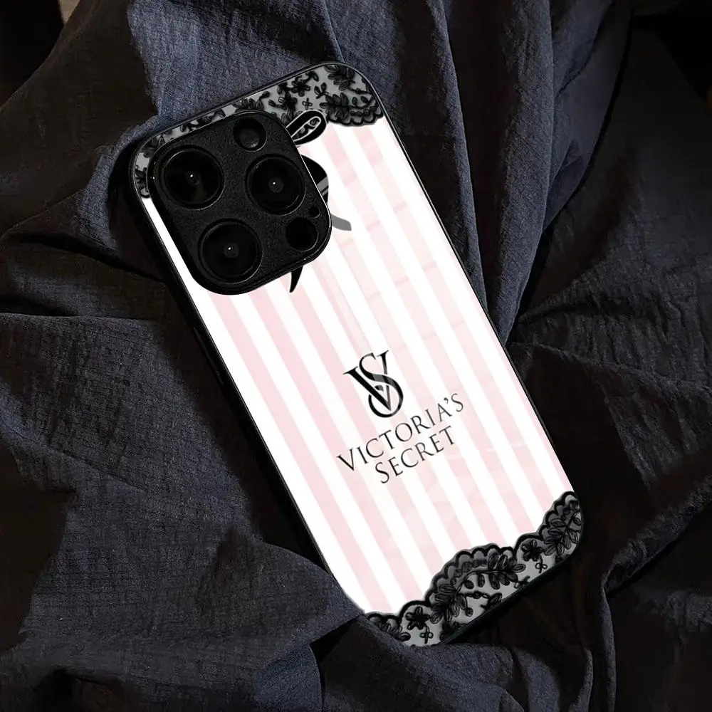 Фото Противоударный стеклянный чехол V-Victorias Pink Secret для iPhone 17 Pro Max, 15 Pro, 16, 14 Plus, 12, 13 Mini, 11 Pro №2