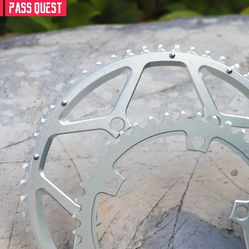 Звездочка велосипедная с пятью когтями круглая чёрная и серебристая для