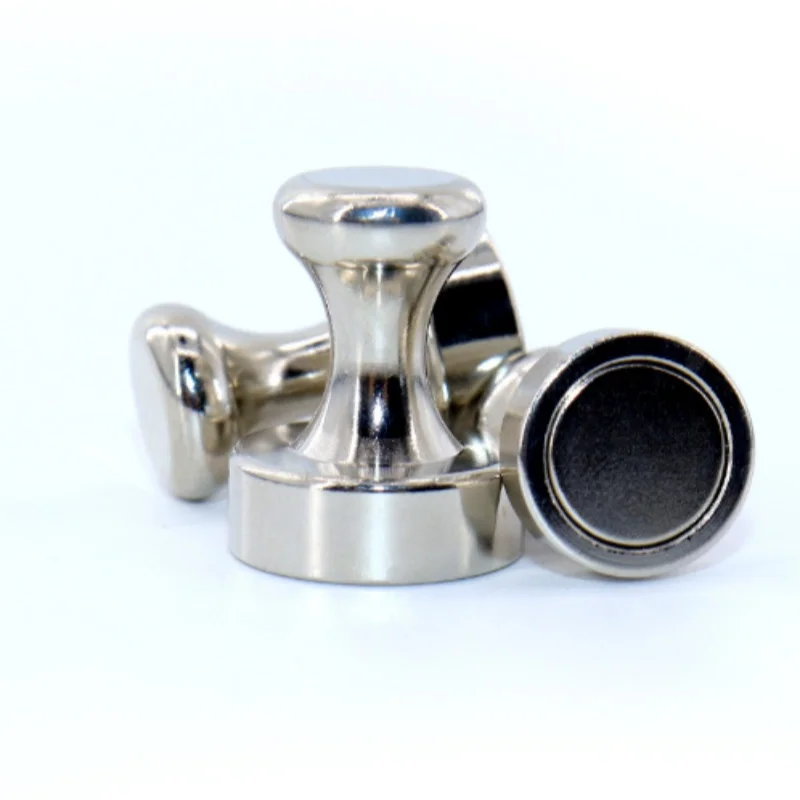 

Магнитный мольберт для нейл-арта 12*16 мм