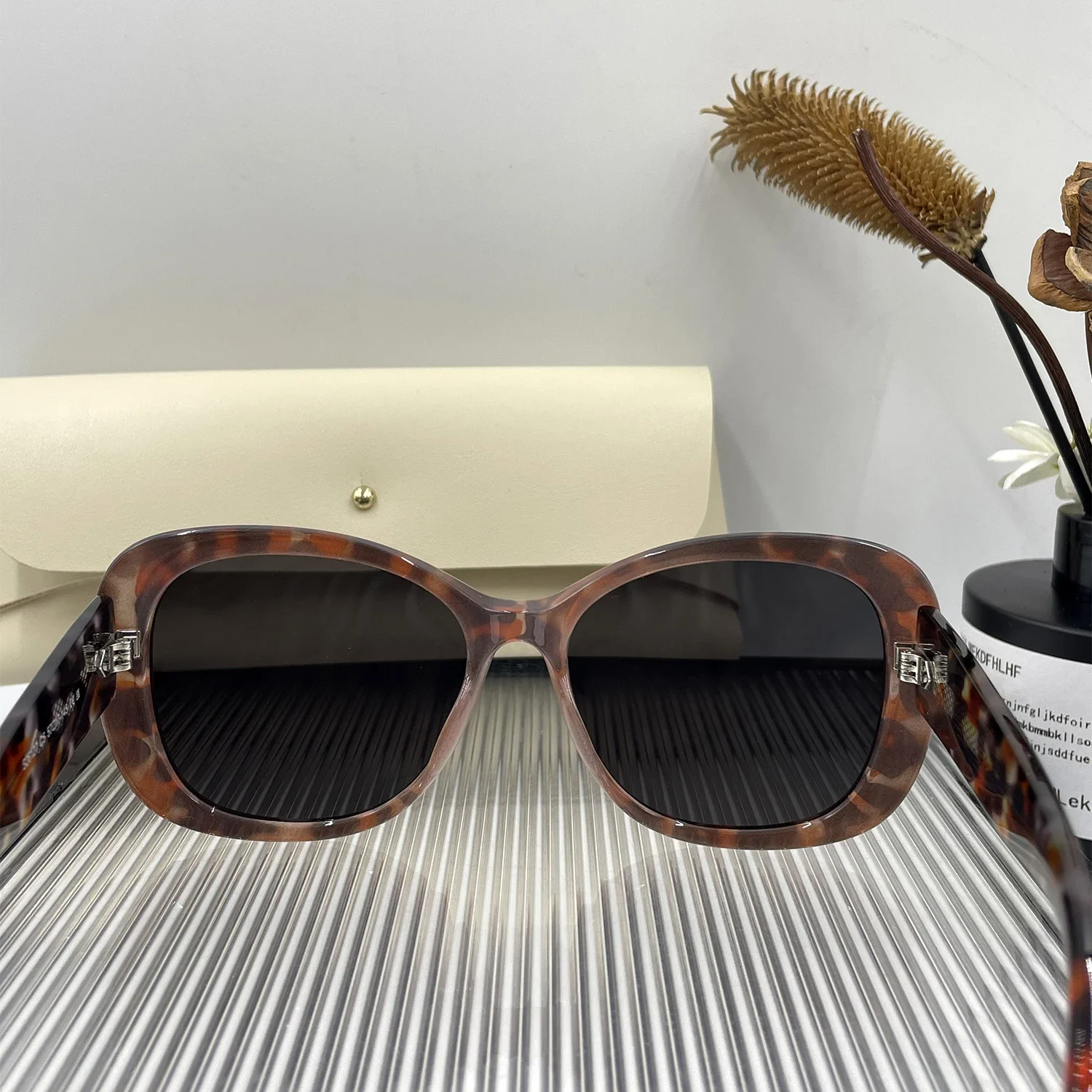 TAORED 2025 Женские солнцезащитные очки бабочка из ацетата