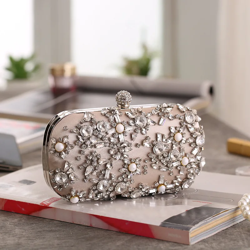

Classic Luxury Women's Handbags Fine Diamond Pearl Wedding Party Evening Bags Small Clutches Ladies Banquet Shoulder Bags Purses