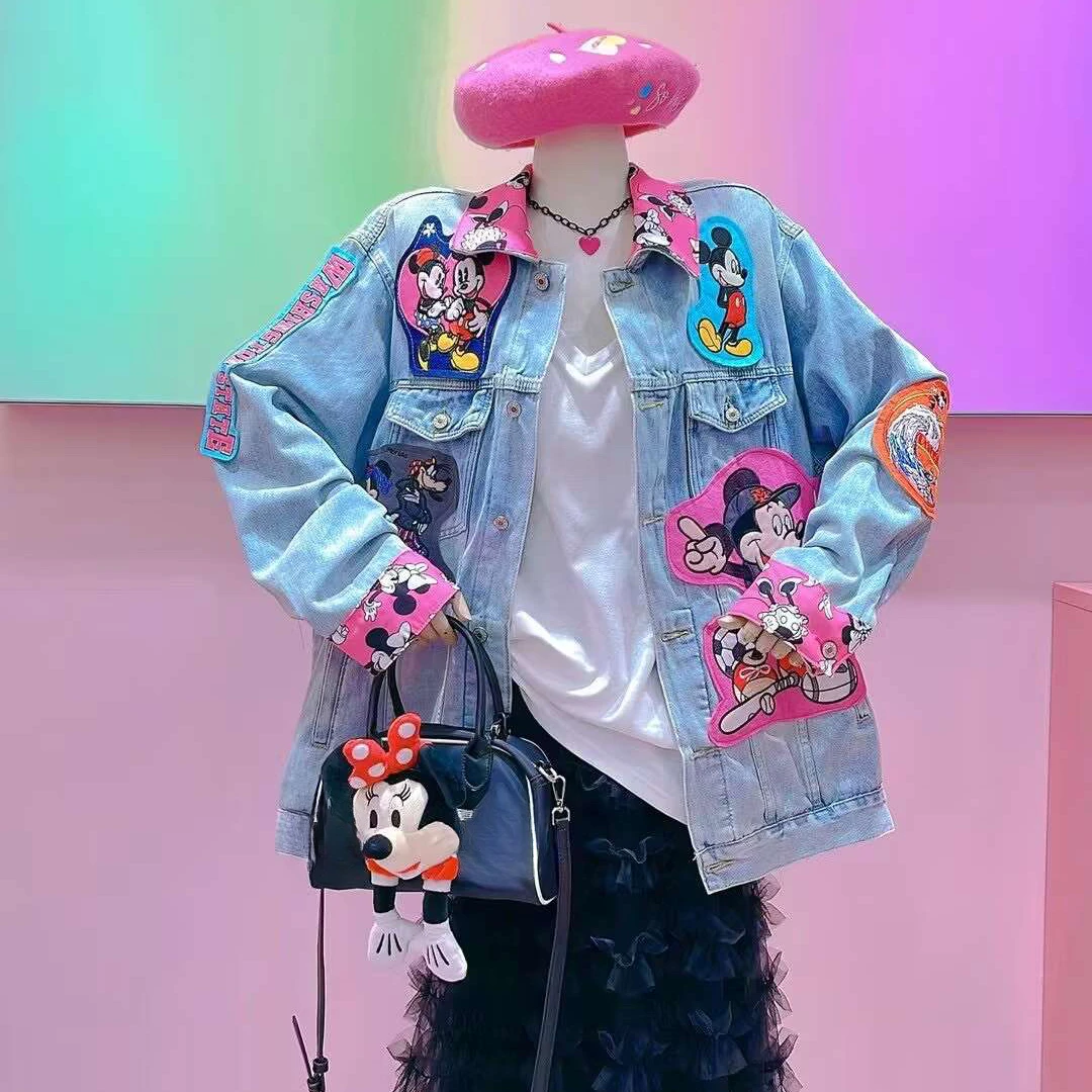 Женская однобортная джинсовая куртка свободная Осенняя с мультяшным принтом