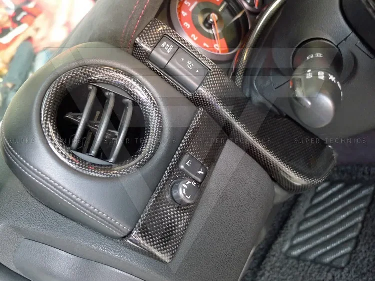 Фото Интерьер из углеродного волокна для Nissan R35 GTR 2008-2016 Комплект отделки салона автомобиля (39 шт.) №4
