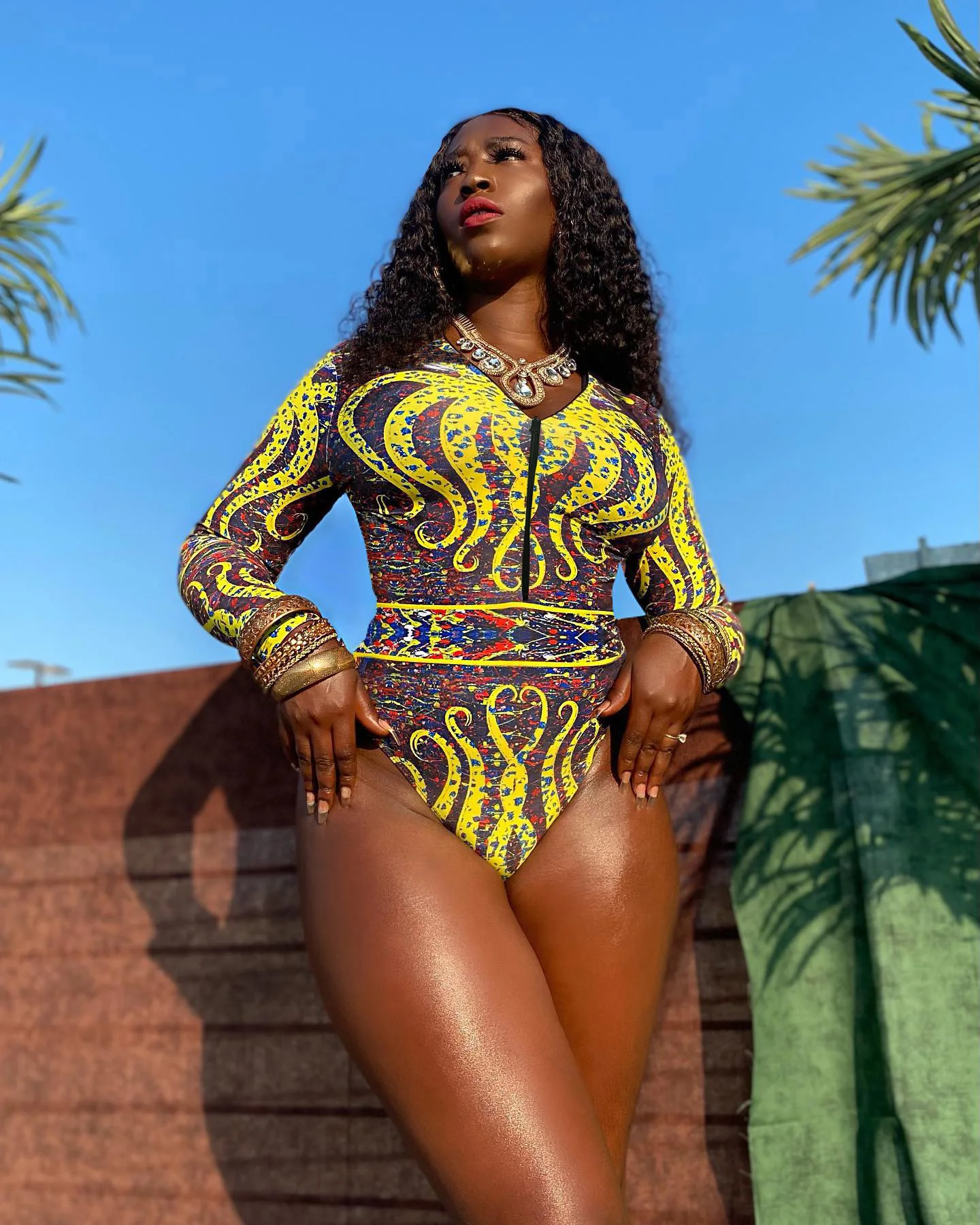 

2022 New Zipper One Piece Swimsuit Women Swimwear Symmetrical Folk Style Print Surf Swimming Wear High Cut Monokini SexyBodysuit