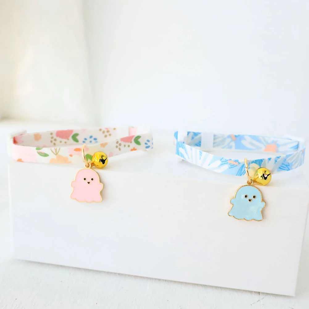 

Регулируемый мультяшный ошейник для кошек, Милый Призрак, динозавр, пингвин, подвеска, модное ожерелье с пряжкой безопасности, ошейник для с...