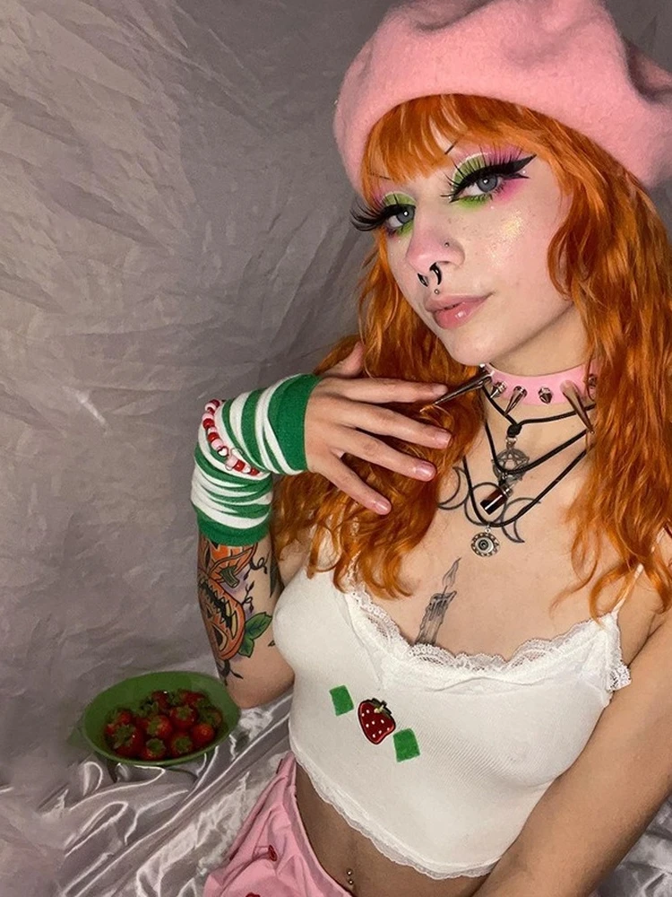 

Женский трикотажный топ без рукавов, белый облегающий топ с принтом и открытой спиной, летняя уличная одежда, 2022