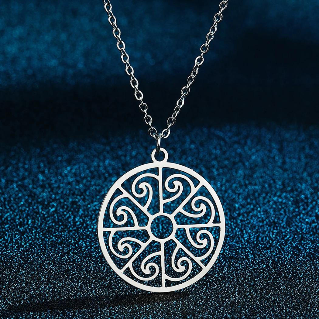 Изящное женское ожерелье с подвеской в виде славянских цветов