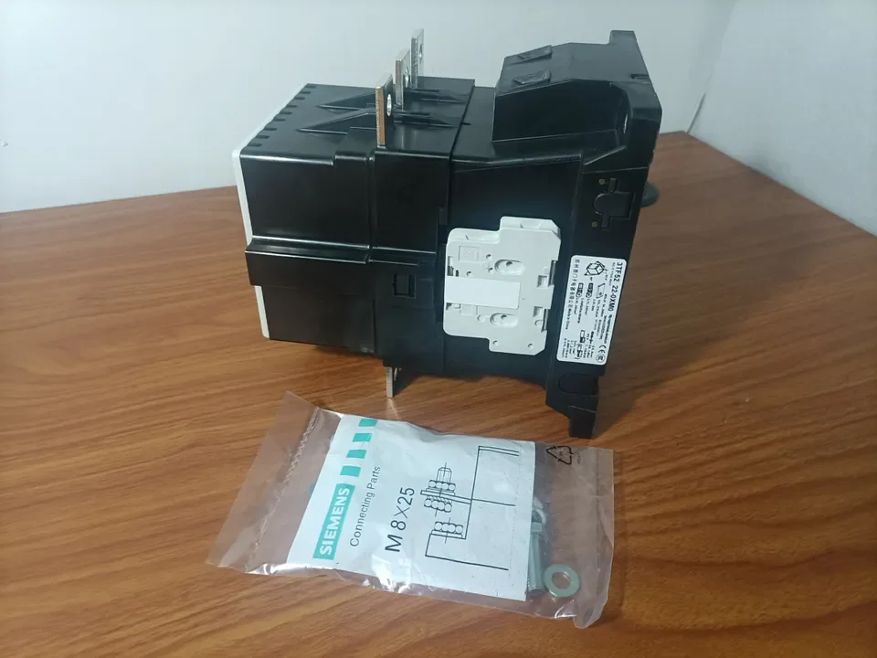 Оригинальный Новый контактор питания Sie-Men 3TF52 22-0XM 0 210A 690V 2NO + 2NC