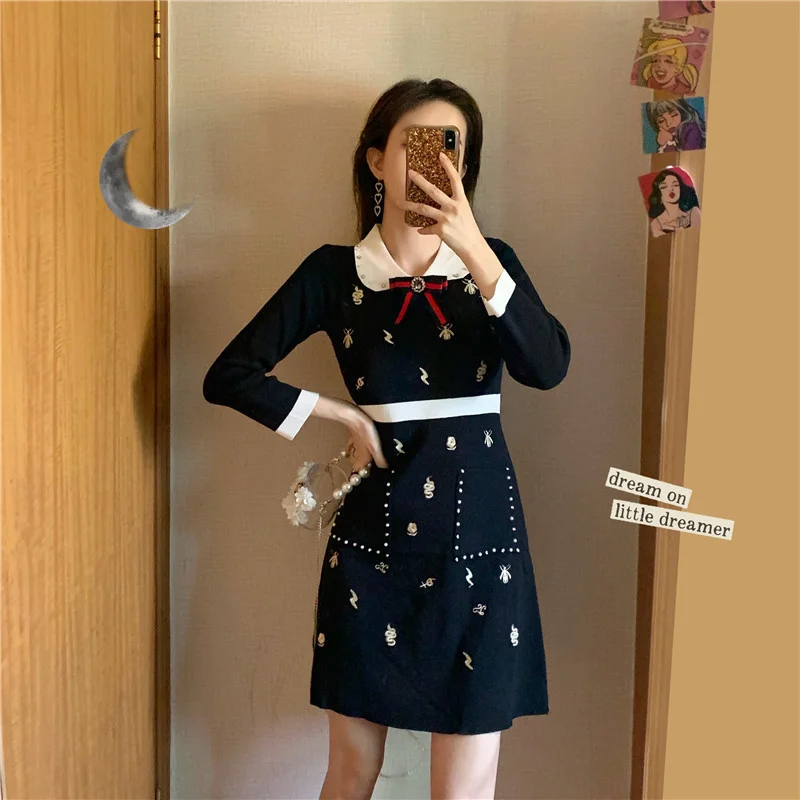 

[Pet powder welfare]Knitted doll neck long-sleeved dress 2023 new women's early spring waist shows thin temperament