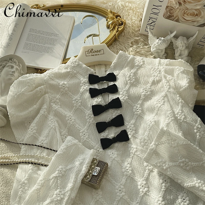

French Style Girls' Retro Blouse 2022 Spring Clothes New Fashion Graceful Bow Puff Sleeve Slimming Bottoming Lace Shirt