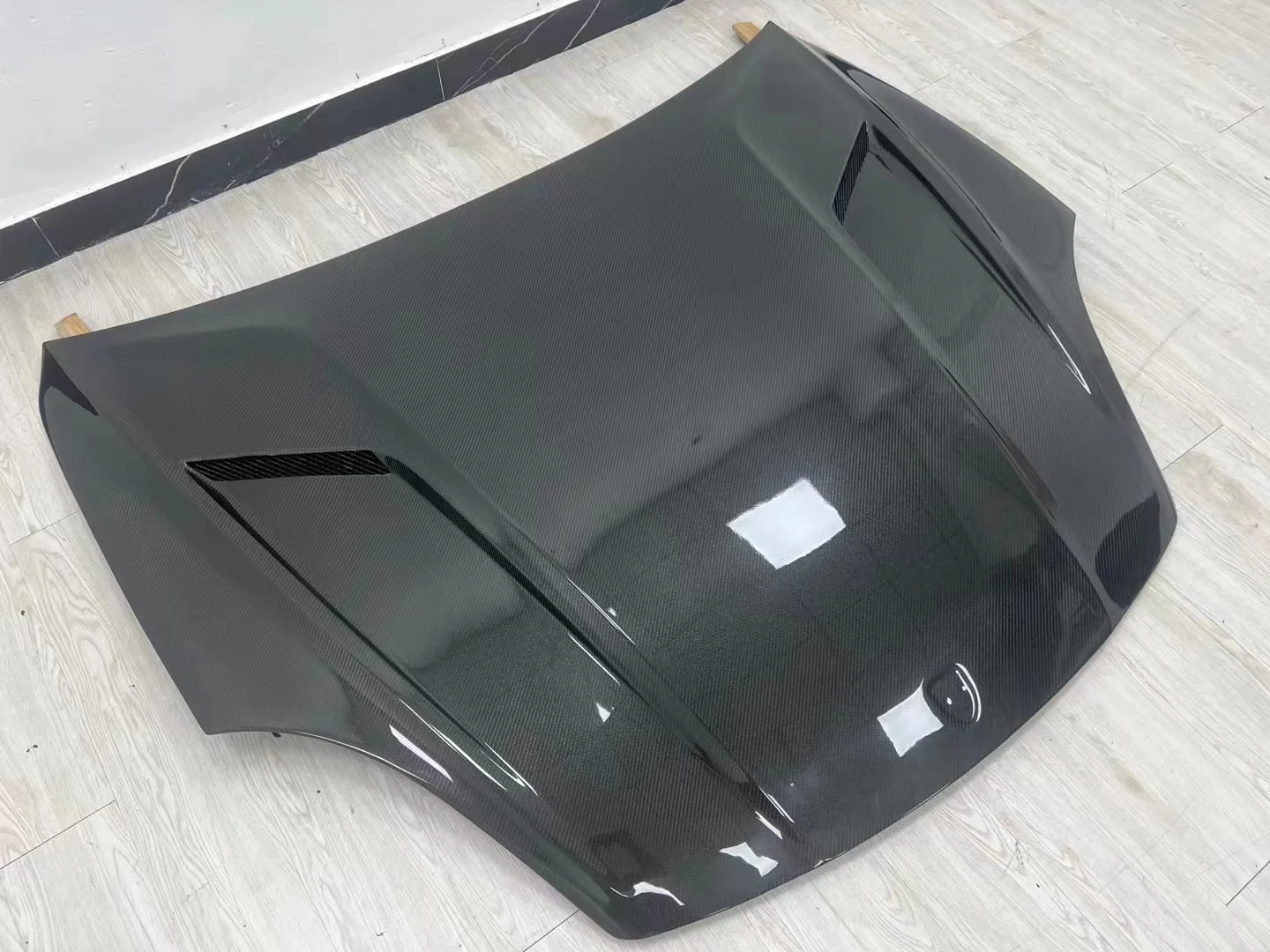 Легкий и высококачественный обновленный капот из углеродного волокна Cayenne TKT