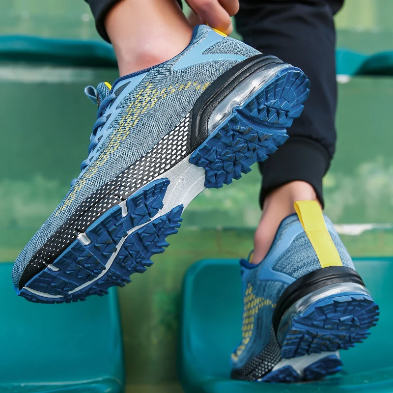 Running Shoes Men Marathon Comfortable and Breathable Outdoor Sports Shoes Free Shipping Mesh Lace Up Sneakers for Men