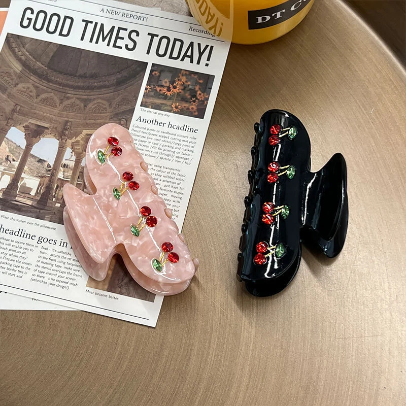 Бриллиантовая застежка для волос