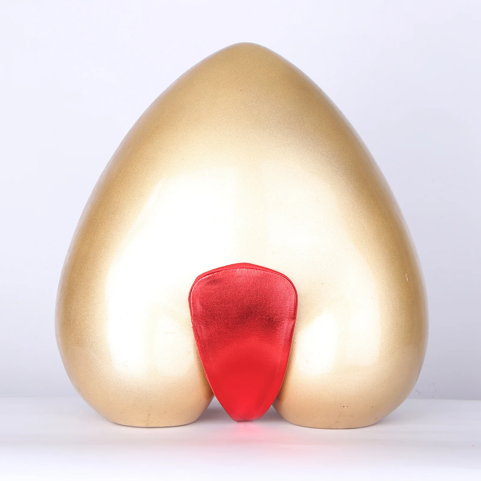 Трусикидегі би бейне