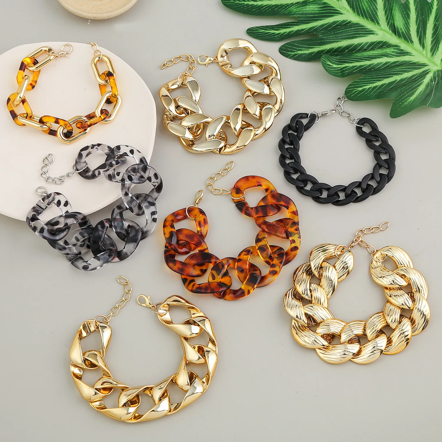 

Fashion Resin Copper Chain Link Bracelets Aluminium Classic Bracelets Bangles Couple Jewelry for Women Gifts Friendship Ins Wind