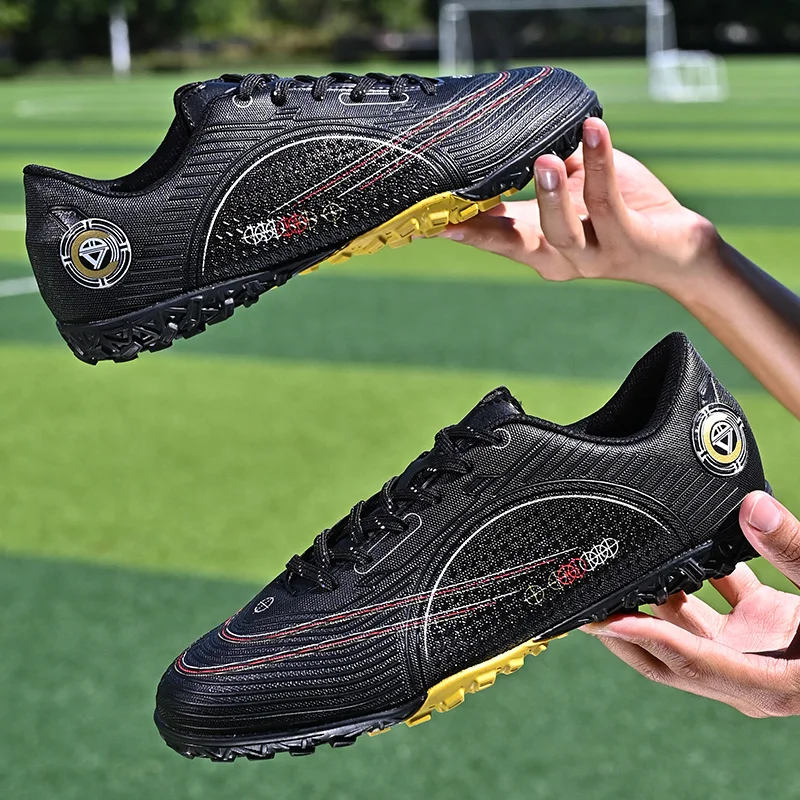 HIKEUP Four-Season Run Sports Men Sneaker Youth Football Shoes Low-Top Crushed Spikes Long Spikes Outdoor Shoes Training Shoe