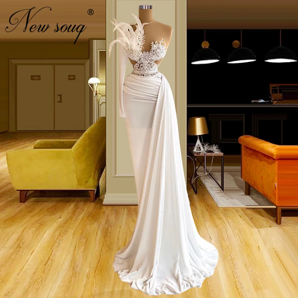 

Luxury Mermaid Evening Dresses White Beading Feathers Prom Dress Celebrity Arabic Dubai Long Party Dress For Weddings Customized