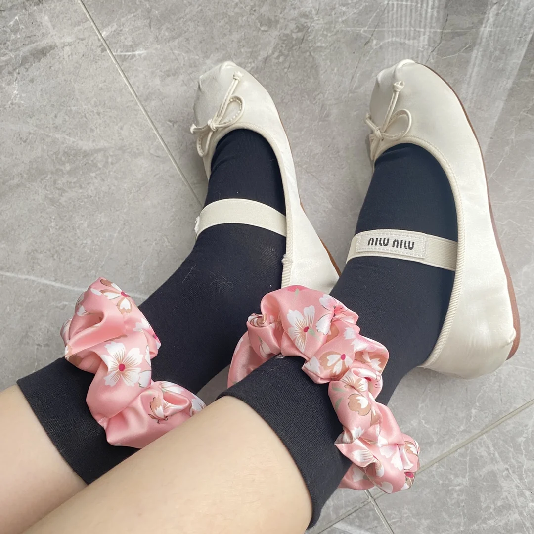 Женские атласные носки Sakura bubble с высоким блеском