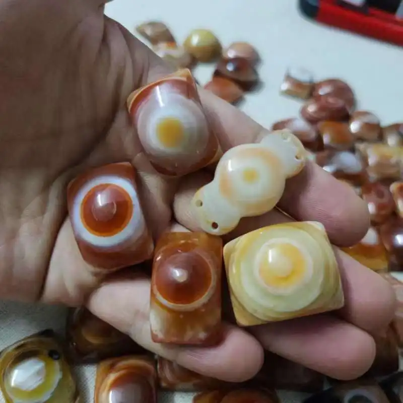 

85pcs/lot pure natural special rare red white green natural agate sheep plate bead eyes bracelet necklace pendant jewelry diy