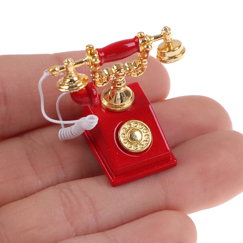 

1/12 Mini Miniature Phone Model Alloy Vintage Retro Rotary Telephone Dollhouse Furniture Toys Decoration Accessories 1pc