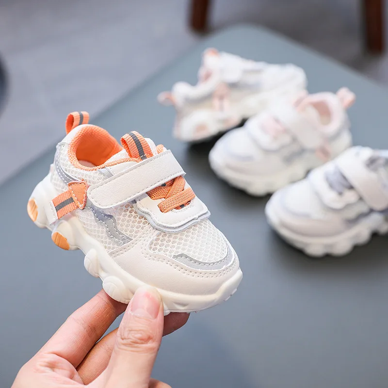 2022 Baby Toddler Shoes Boys Shoes Soft Bottom 1-3 Years Old Spring and Autumn Children's Sports Shoes Summer Hollow Mesh Shoes