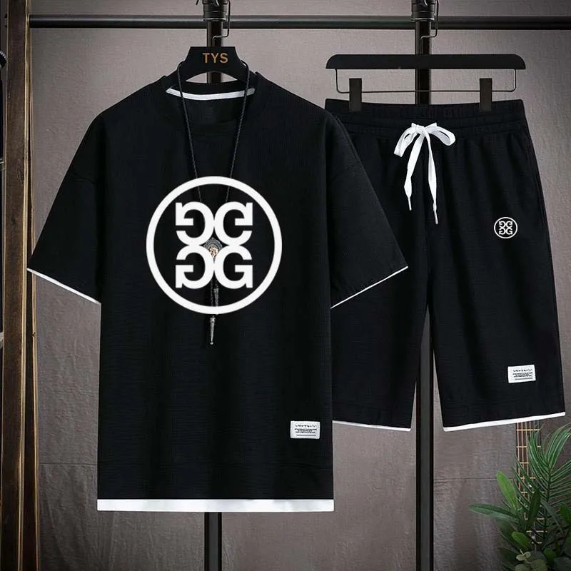 

Футболка с коротким рукавом и шорты для спорта, с принтом