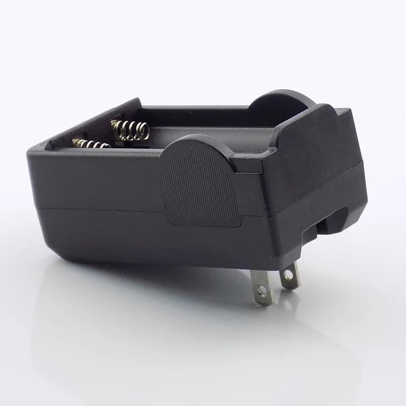 Qvvcev LED Flashlight Headlamp Charger for 18650 Battery - Portable Torch