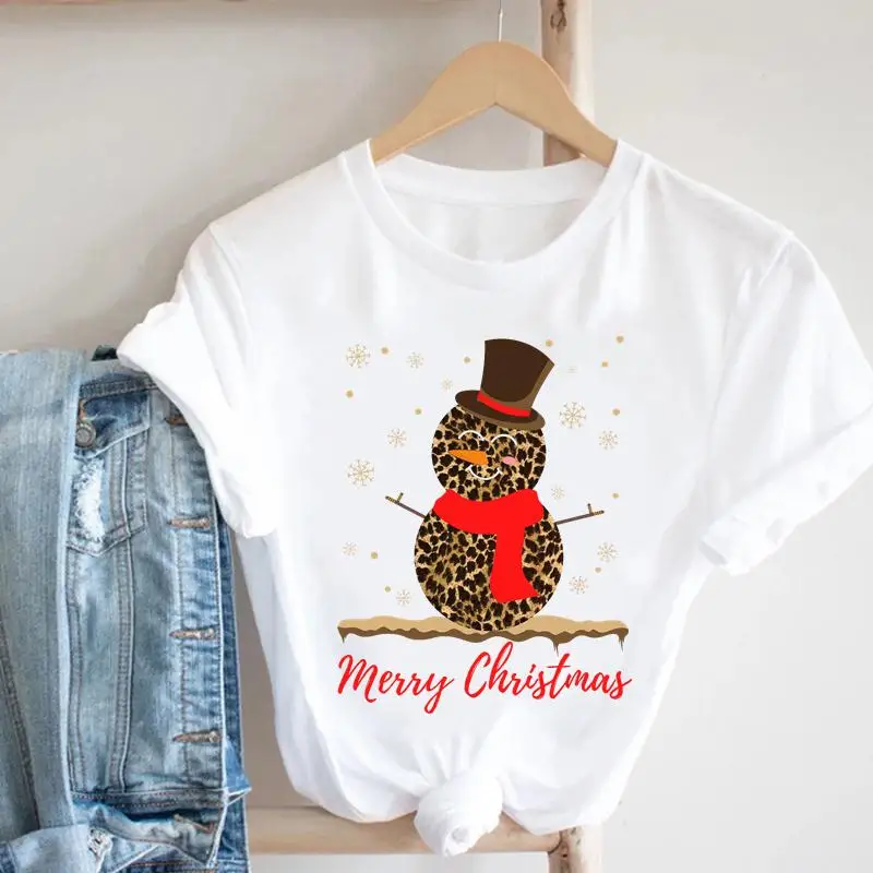 

Женская футболка в стиле 90-х с изображением рождественского снеговика