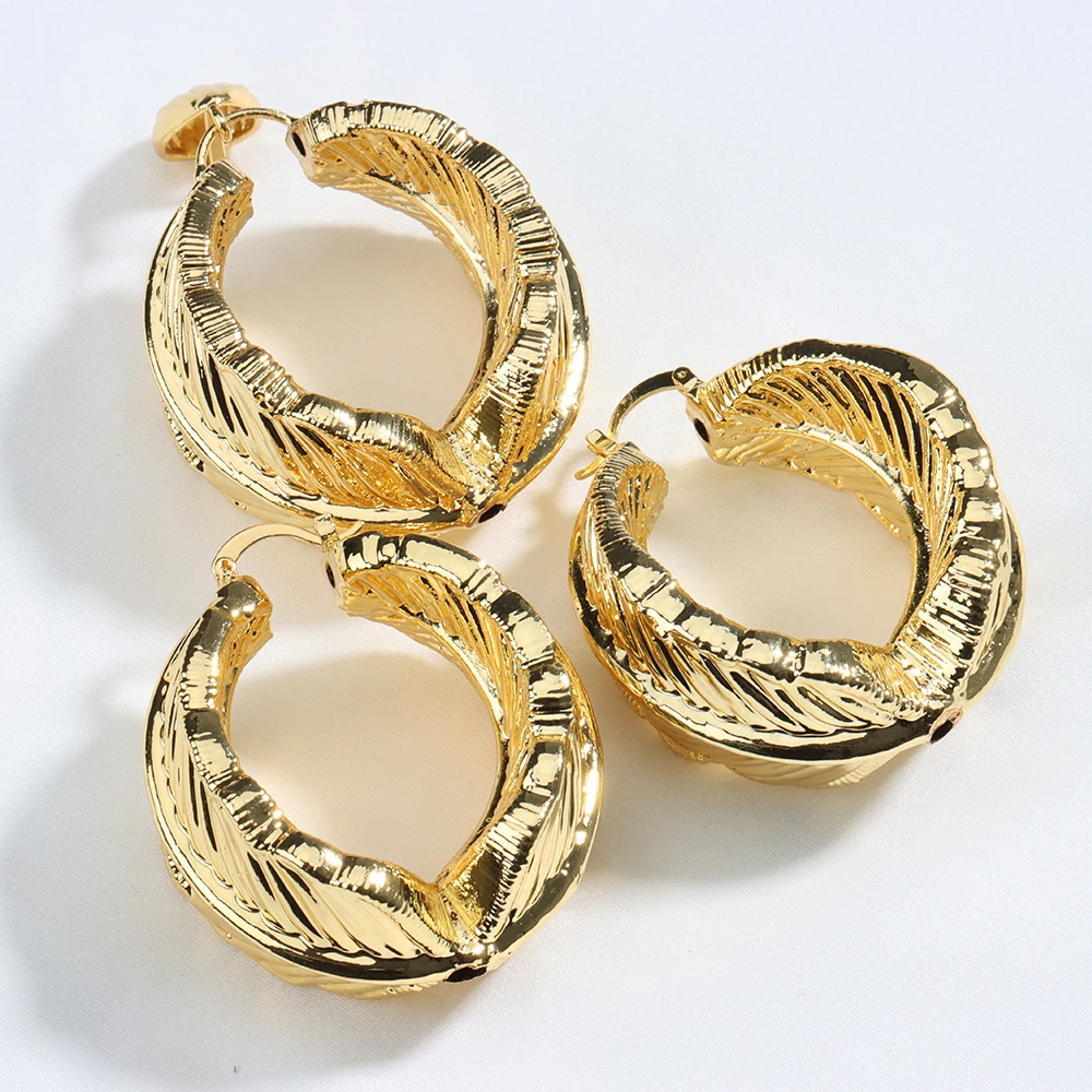 

2022 Trend Earrings and Pendant Dubai Gold Plated Jewelry Set for Women African Wedding Dress Necklace Morocco Turkish Jewelry