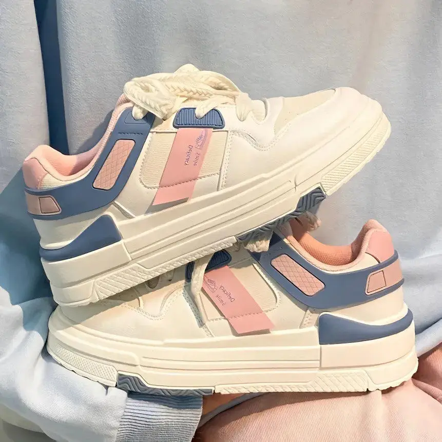 

Casual board shoes Fashion sneakers Women's outdoor sports walking shoes Comfortable sneakers small white shoes