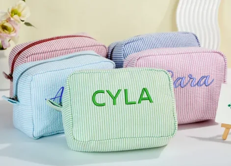 Косметичка с монограммой вышивкой имени персонализированная косметика женская