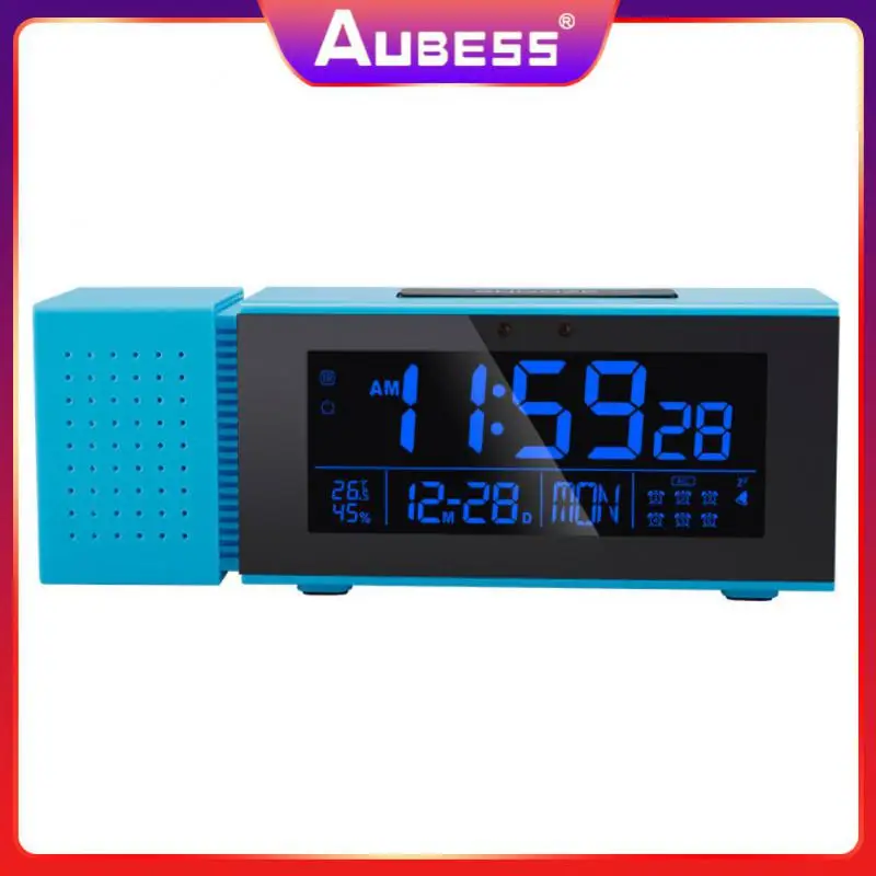 

Электронные настольные часы с функцией ночной памяти