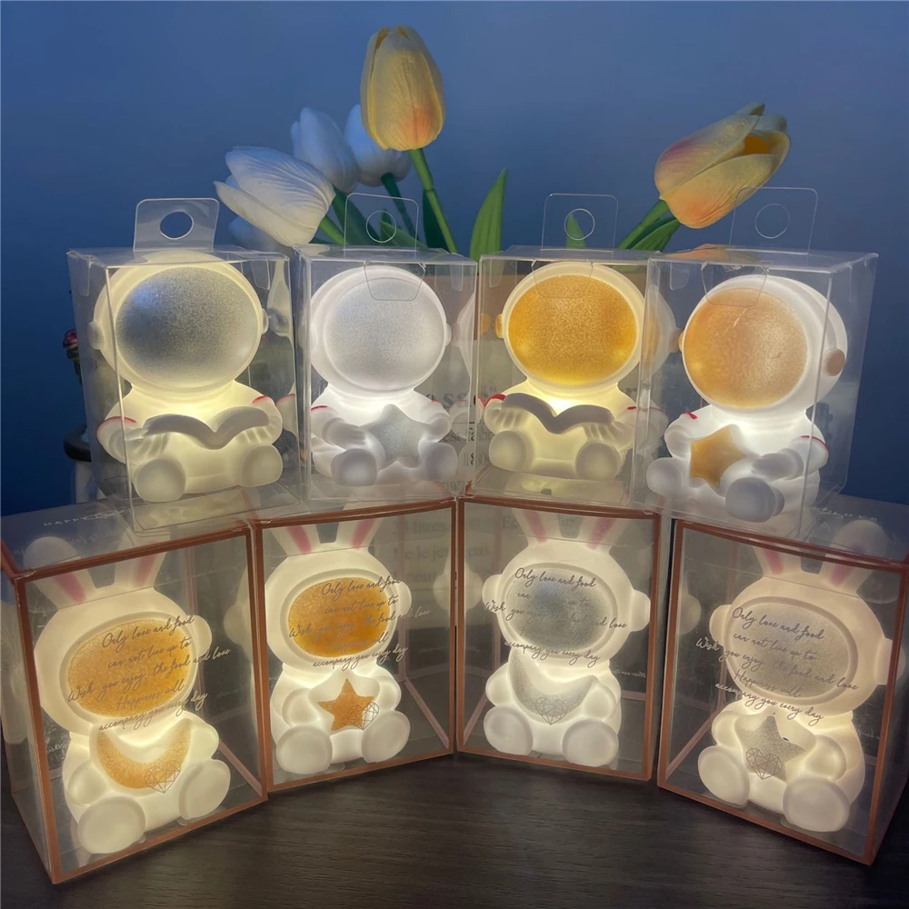 Светильник-ночник в виде кролика астронавта двух цветов с регулируемой