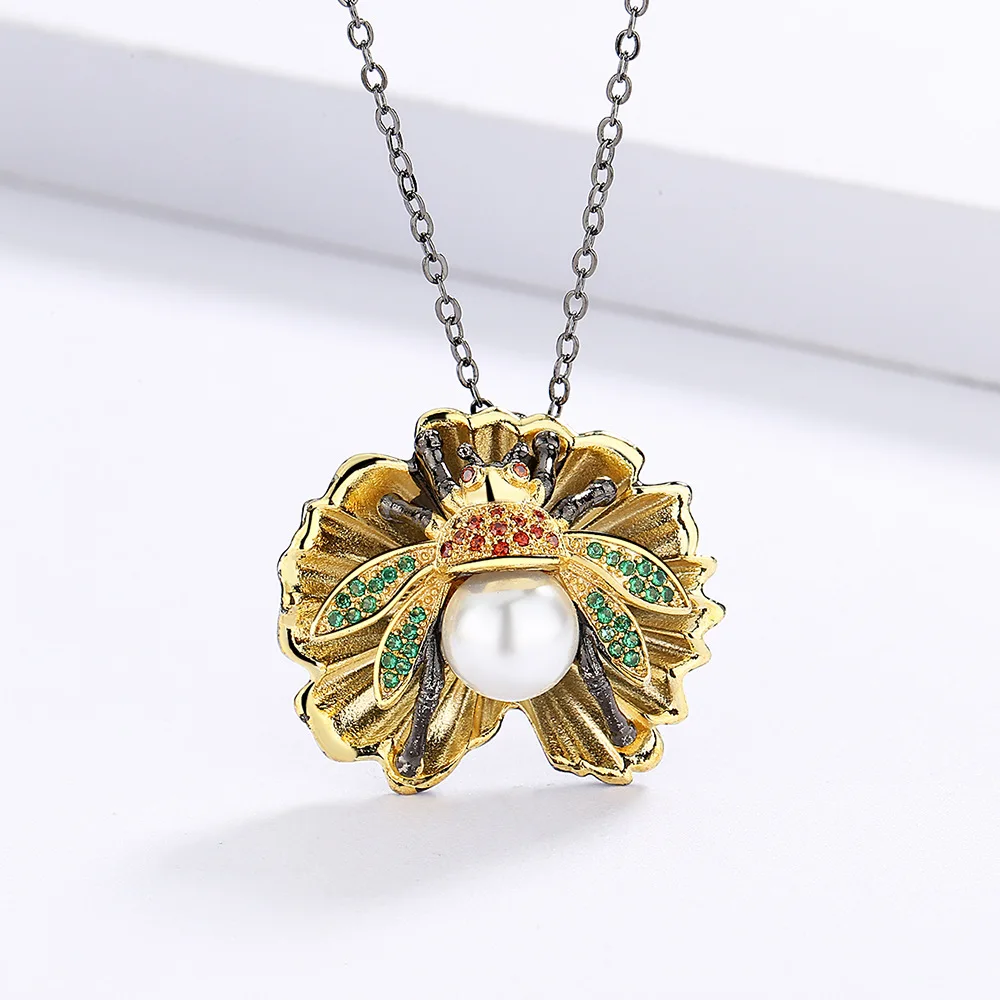 Золотое ожерелье Ann &amp Snow с кулоном пчелка