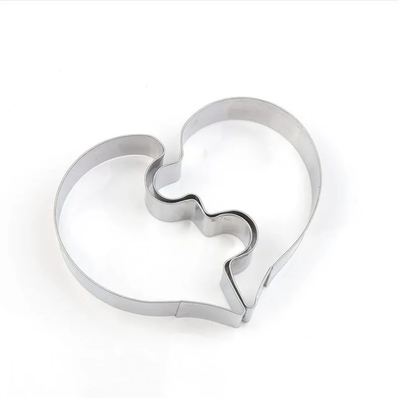 

2Pcs Biscuits Stamp Heart Cookie Molds Left Right Heart Shaped Cookie Cutter Funny Love Wedding Puzzles