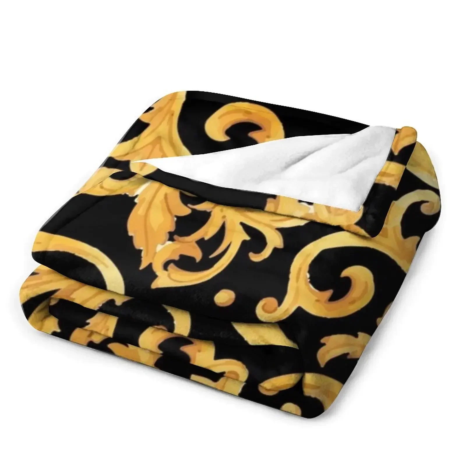 Одеяло с узором в стиле барокко. Зимние кровати для зимы. Детские одеяла.