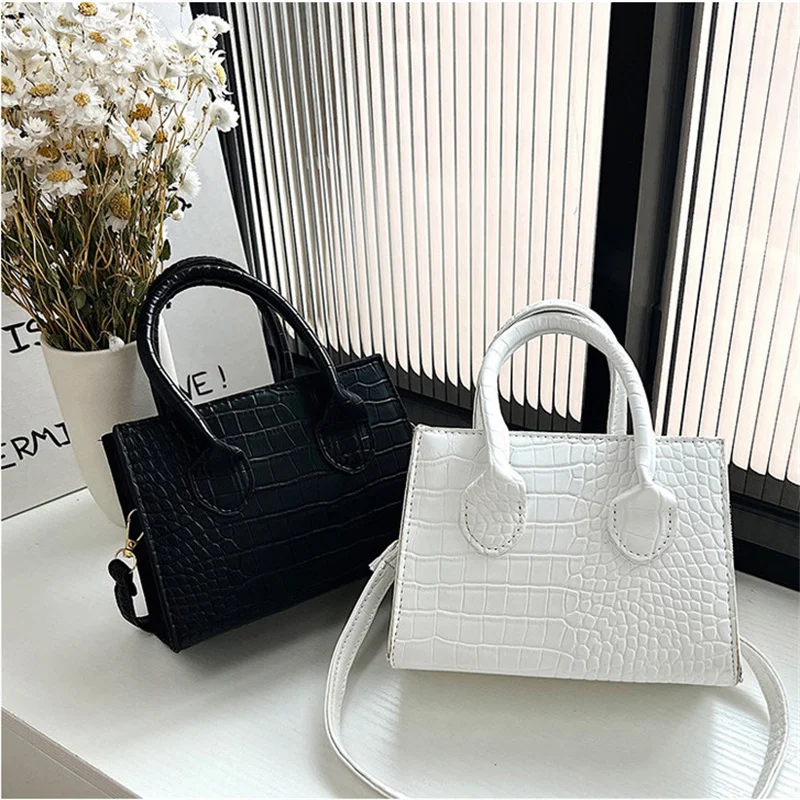 

2022 Crocodile Pattern PU Leather Crossbody Bags For Women Chain Female Shoulder Handbags Mini Purses Travel Cross Body Bag