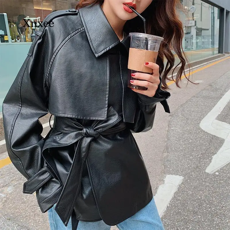 Женская байкерская куртка с длинным рукавом однотонная кожаная поясом в