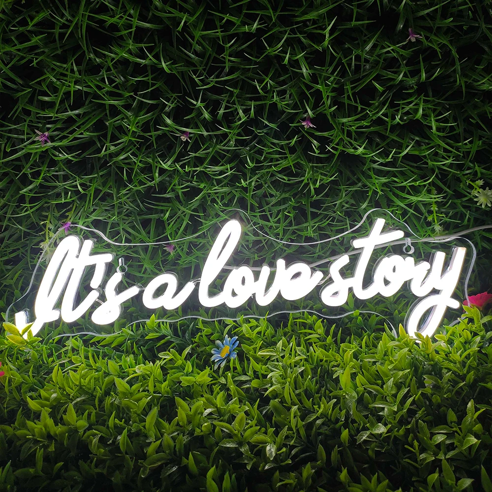 

Неоновая лампа "It's a love story" ineonlife