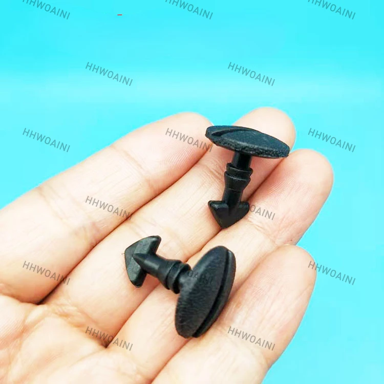 

Пластиковый зажим с вращающейся пряжкой для завода Land Rover Discovery 3. 4