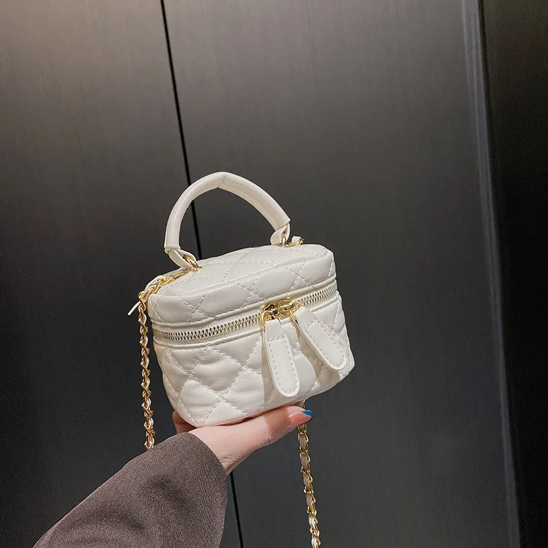 

women portable Fashion Single Shoulder Messenger Box Cylinder Bag Women's Hand Lingge Chain Small Bag Pearl Makeup Bucket Bag