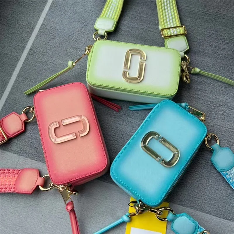 

2023 Gradient Crossbody Versatile Cocktail Camera Bag Wide Shoulder Strap Small Square Bag