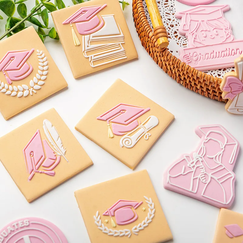 

Student Graduation Season Cookie Embosser Mold Graduation Cap Gown Fondant Biscuit Stamps Boy and Girl Icing Sugar Biscuits Tool