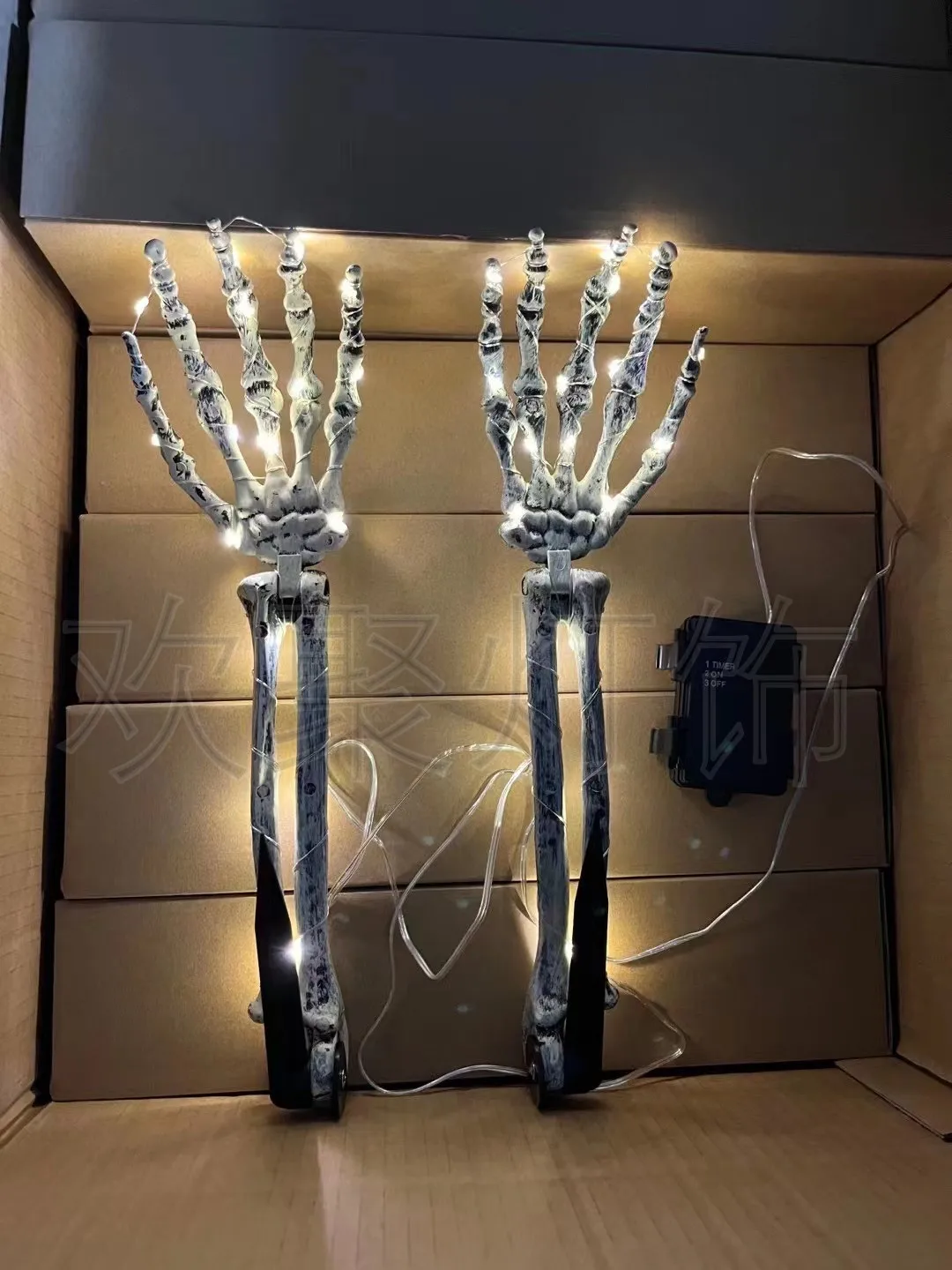 Хэллоуинская настольная лампа с рукой призрака, светодиодная лента из медной проволоки, светящийся череп, фестивальные декорации.