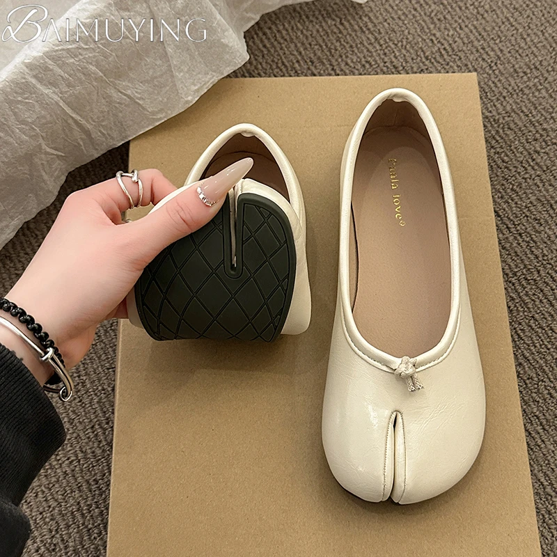 Повседневная обувь на плоской подошве с открытым носком. Женские сандалии.