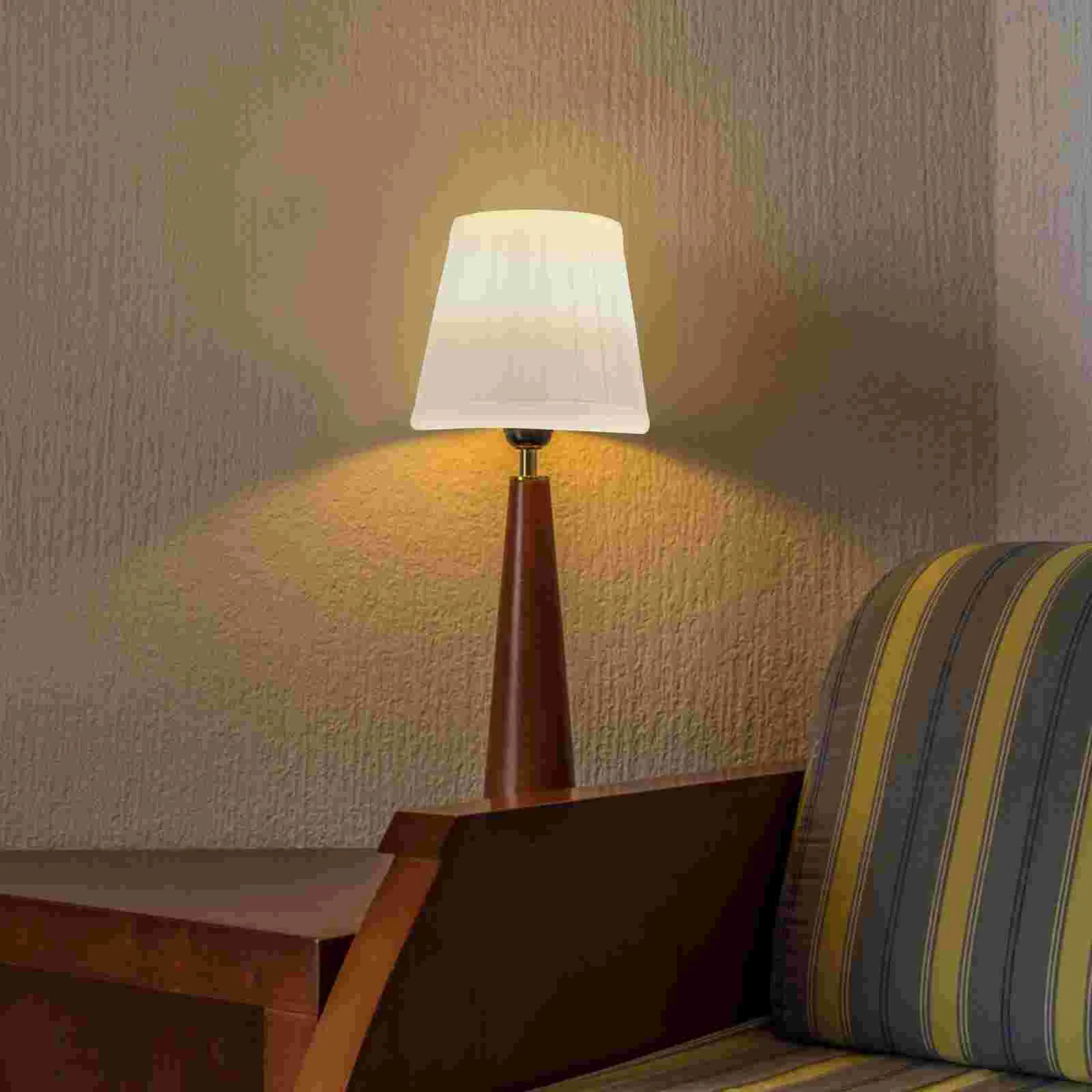 

European Cloth Chandelier Lampshade White Fabric Lampshade Elegant Light Accessory Replacement for Chandelier Floor