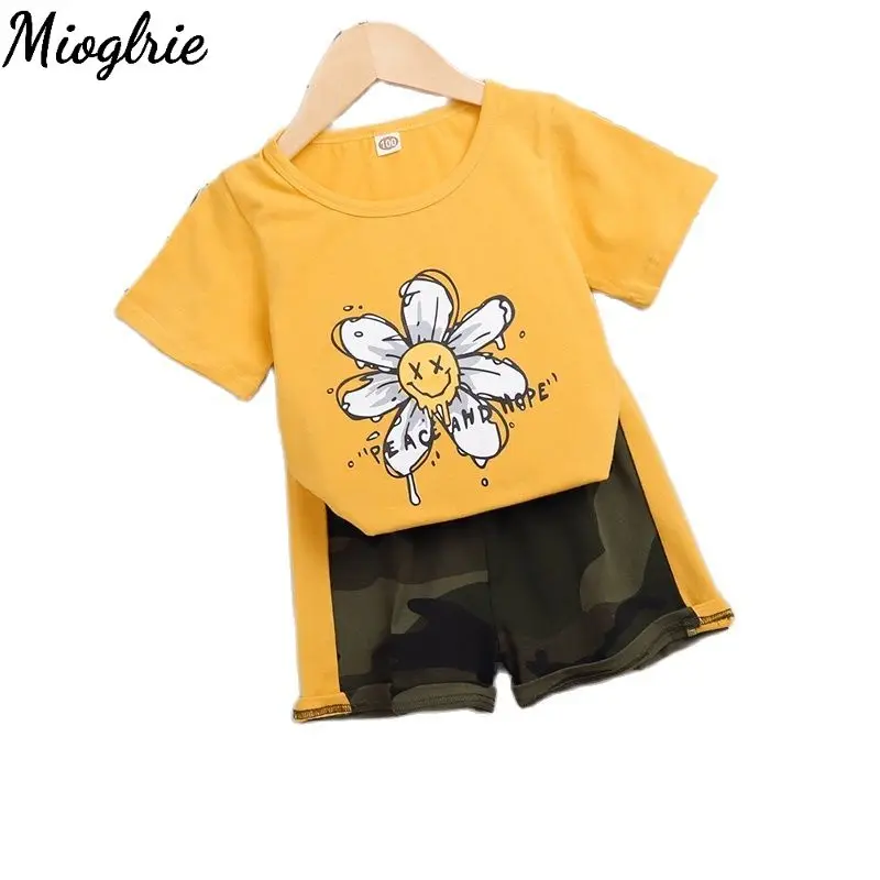 

Детский костюм с коротким рукавом, с принтом