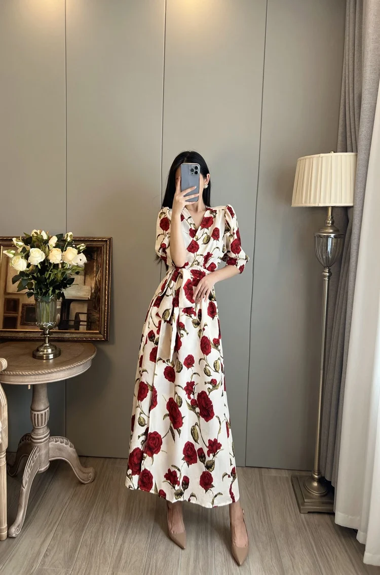 

New women's clothing for spring and summer 2022 Retro Blanket Slim-Fit High Waist Slit Puff Sleeve Rose Floral Dress 0223