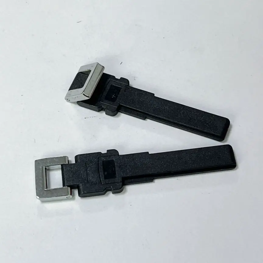 

ECUTOOL 1Pcs Black Uncut Blade Insert Smart Remote Emergency Key For VW For Volkswagen Magotan Smart Key For Passat B6 B7 CC