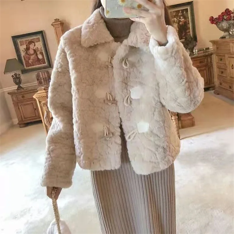 Шуба женская 2024 новая толстая модная осенне-зимняя имитация плюшевой куртки